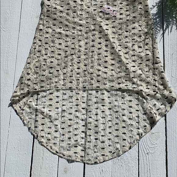 Top - Picture 3 of 6